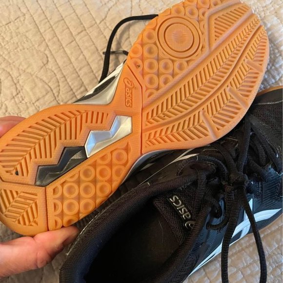 Asics Athletic Shoes - Picture 2 of 3